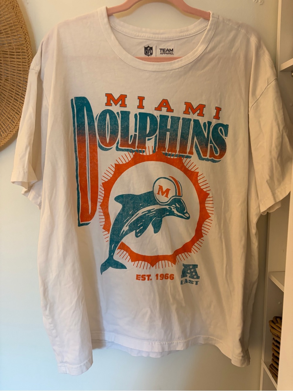 Team Apparel Miami Dolphins White Short Sleeve Graphic Tee